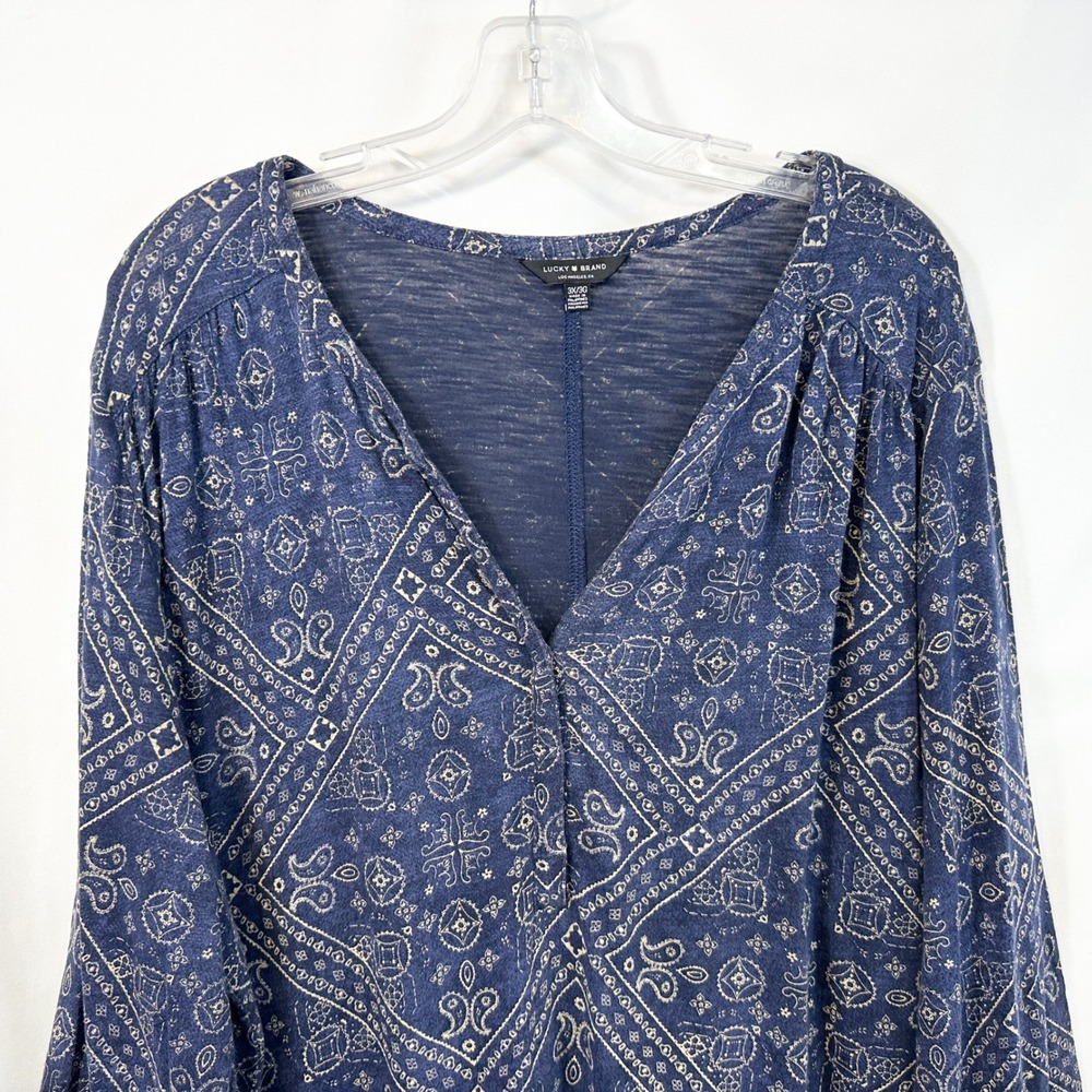 Lucky Brand Plus Sz 3X Top Navy Blue Bandana Print V-Neck Tunic Cotton Boho 619 - Picture 3 of 9